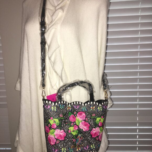 Betsey Johnson  Butterfly Tote Purse, Scalloped - Picture 3 of 4